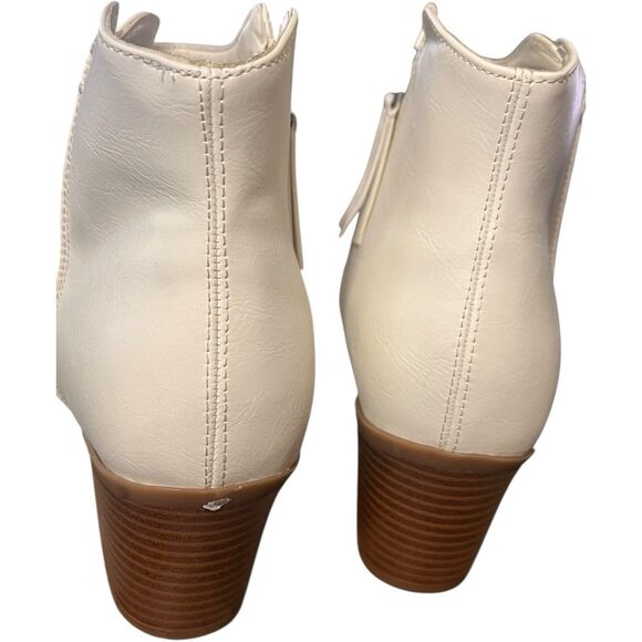 NIB Eloquii Elements Ivory Almond Toe Booties Sz 7.5 W Block Heel - Picture 11 of 16